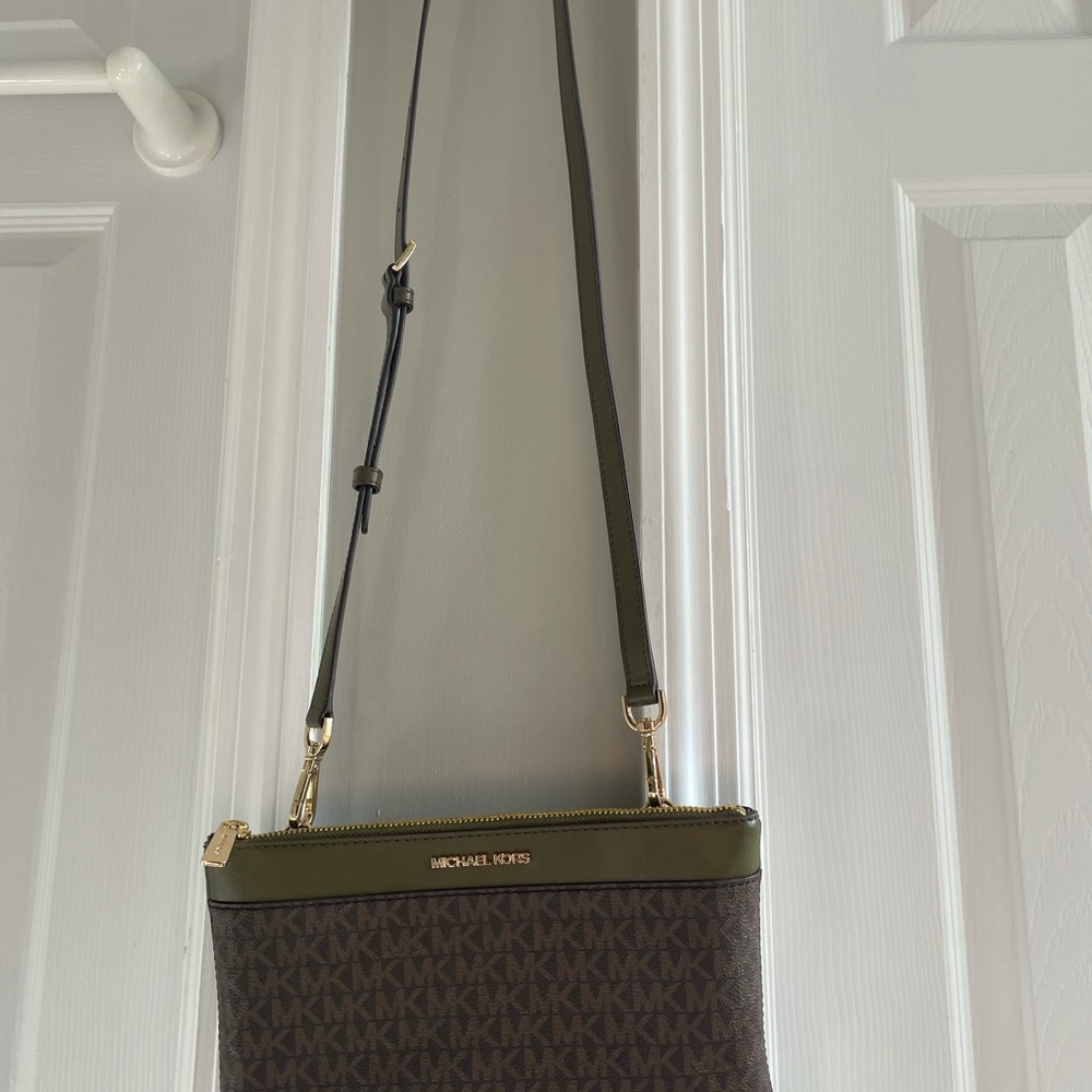 Michael Kors Kimberly 3 in 1 Crossbody Tote - Picture 16 of 16